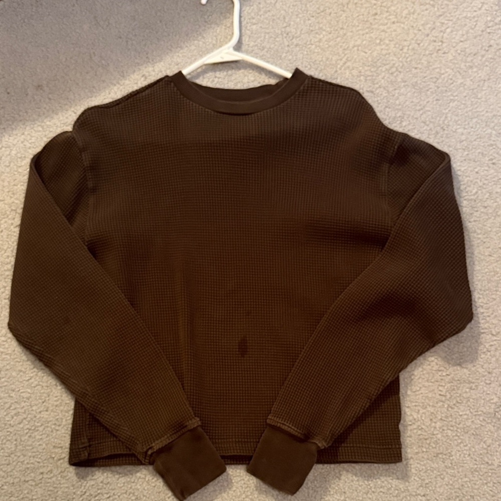 Elwood waffle knit longsleeve. Great quality/thick material. Size XS